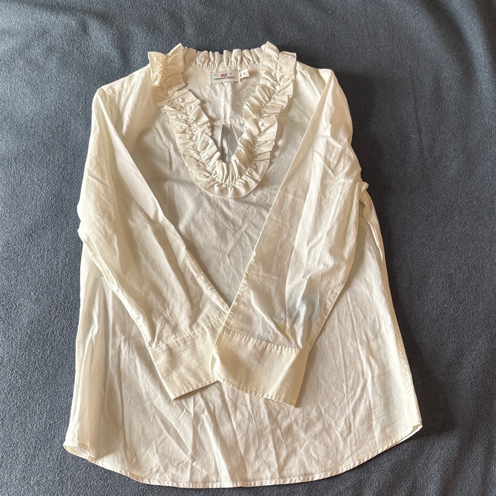 White Vineyard Vines Ruffled Blouse with split cuff